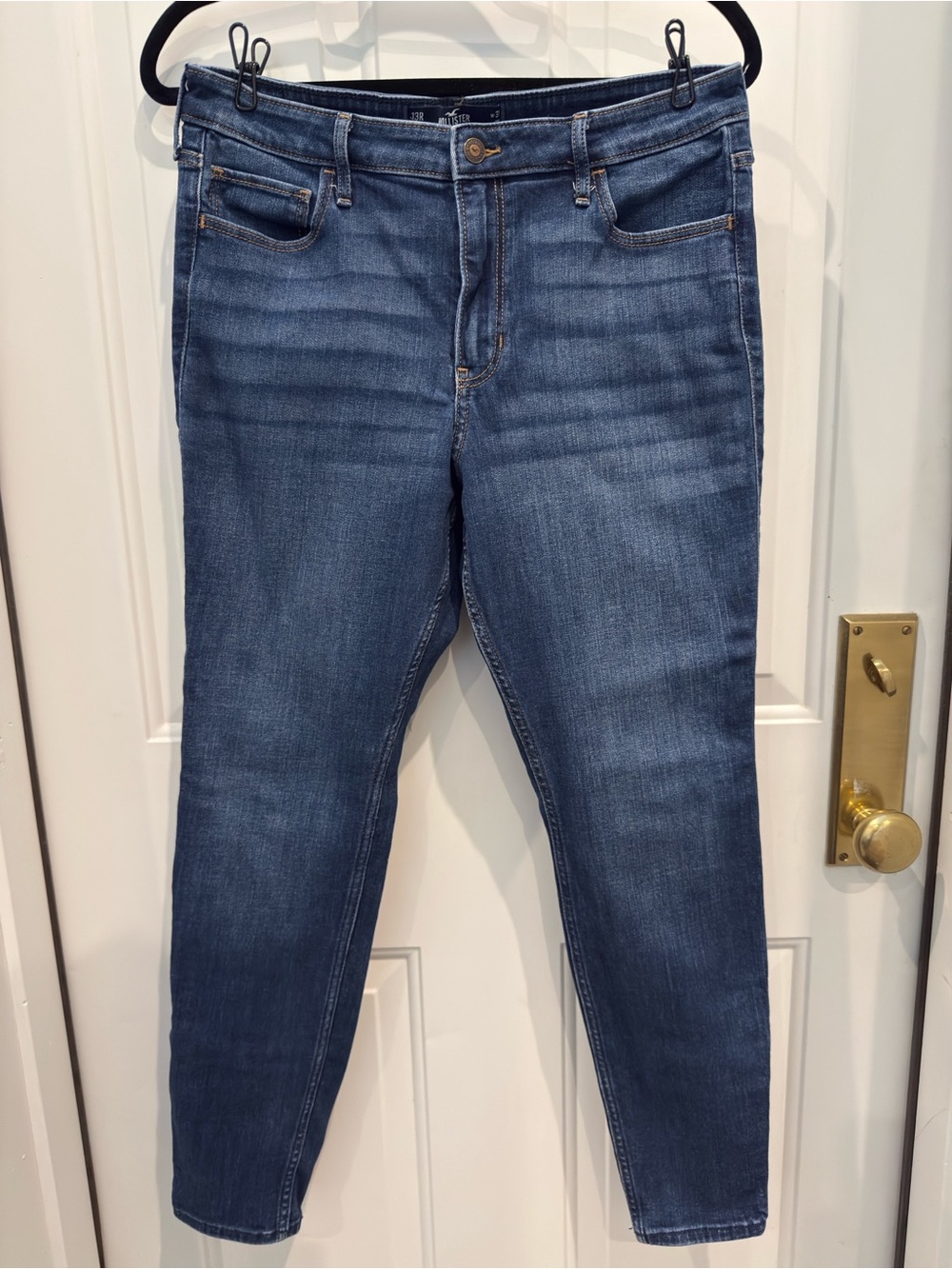 Hollister Women’s Dark Blue Skinny Jeans